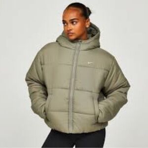 Nike Women’s Green Hooded Puffer Jacket